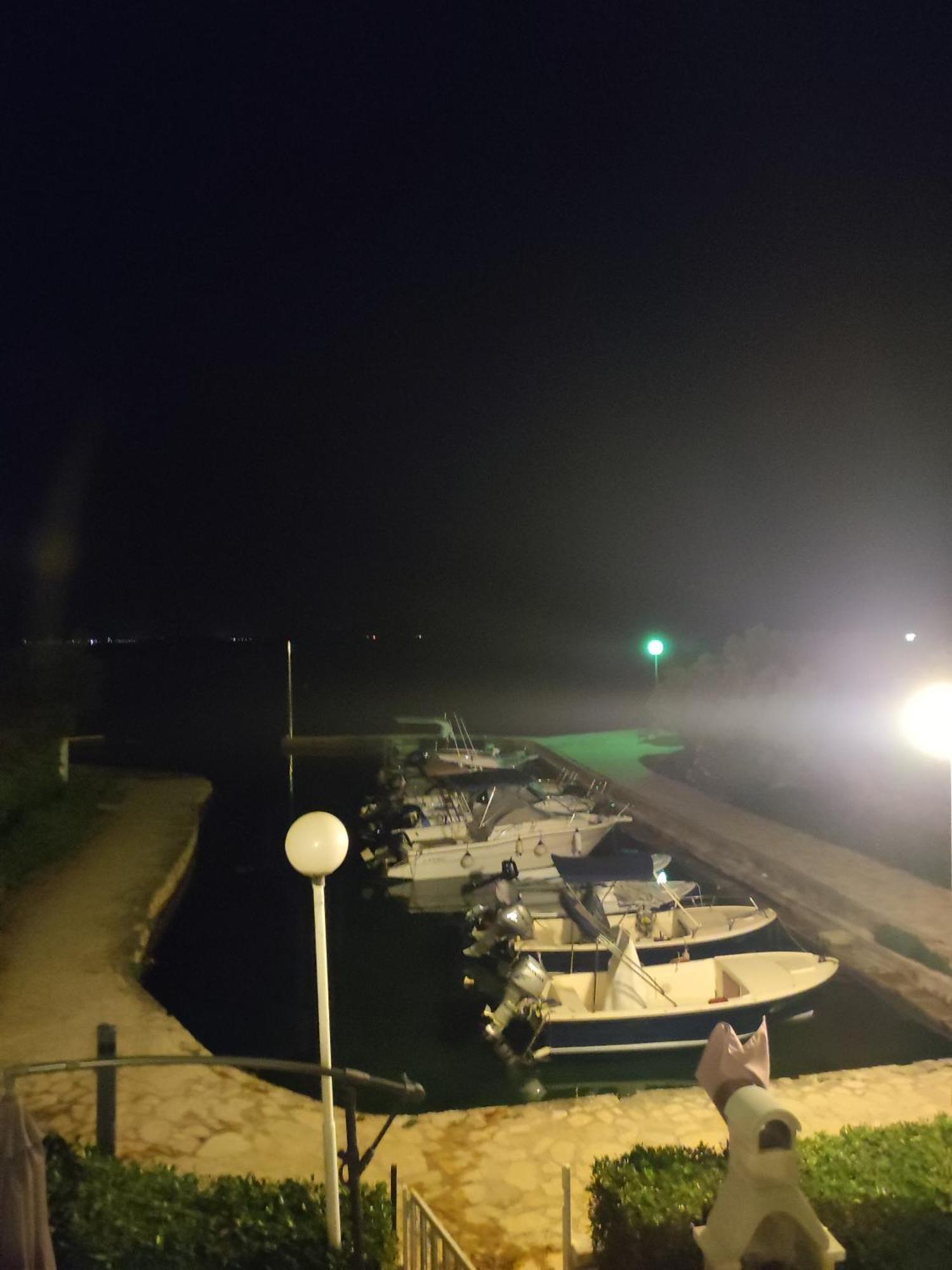 Apartmani Sollei Petrcane Buitenkant foto