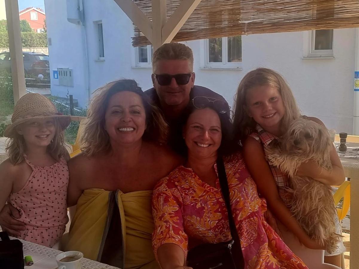 Apartmani Sollei Petrcane Buitenkant foto