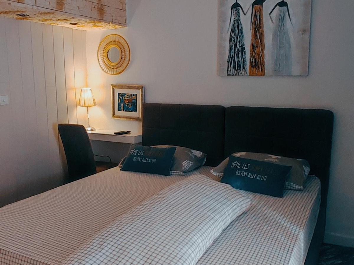Apartmani Sollei Petrcane Buitenkant foto