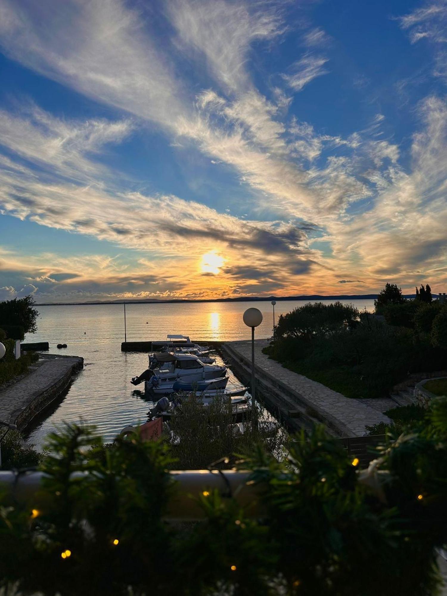 Apartmani Sollei Petrcane Buitenkant foto