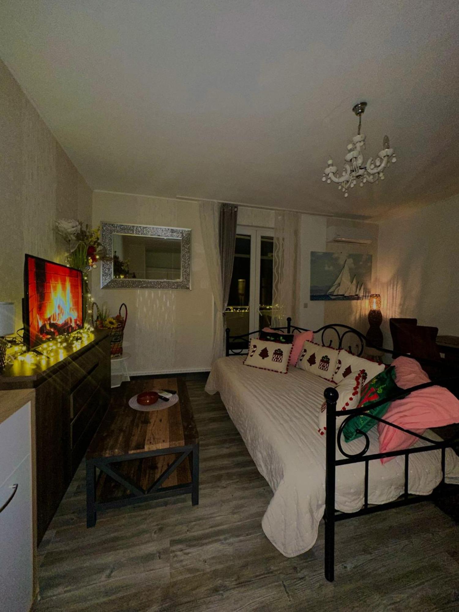 Apartmani Sollei Petrcane Buitenkant foto