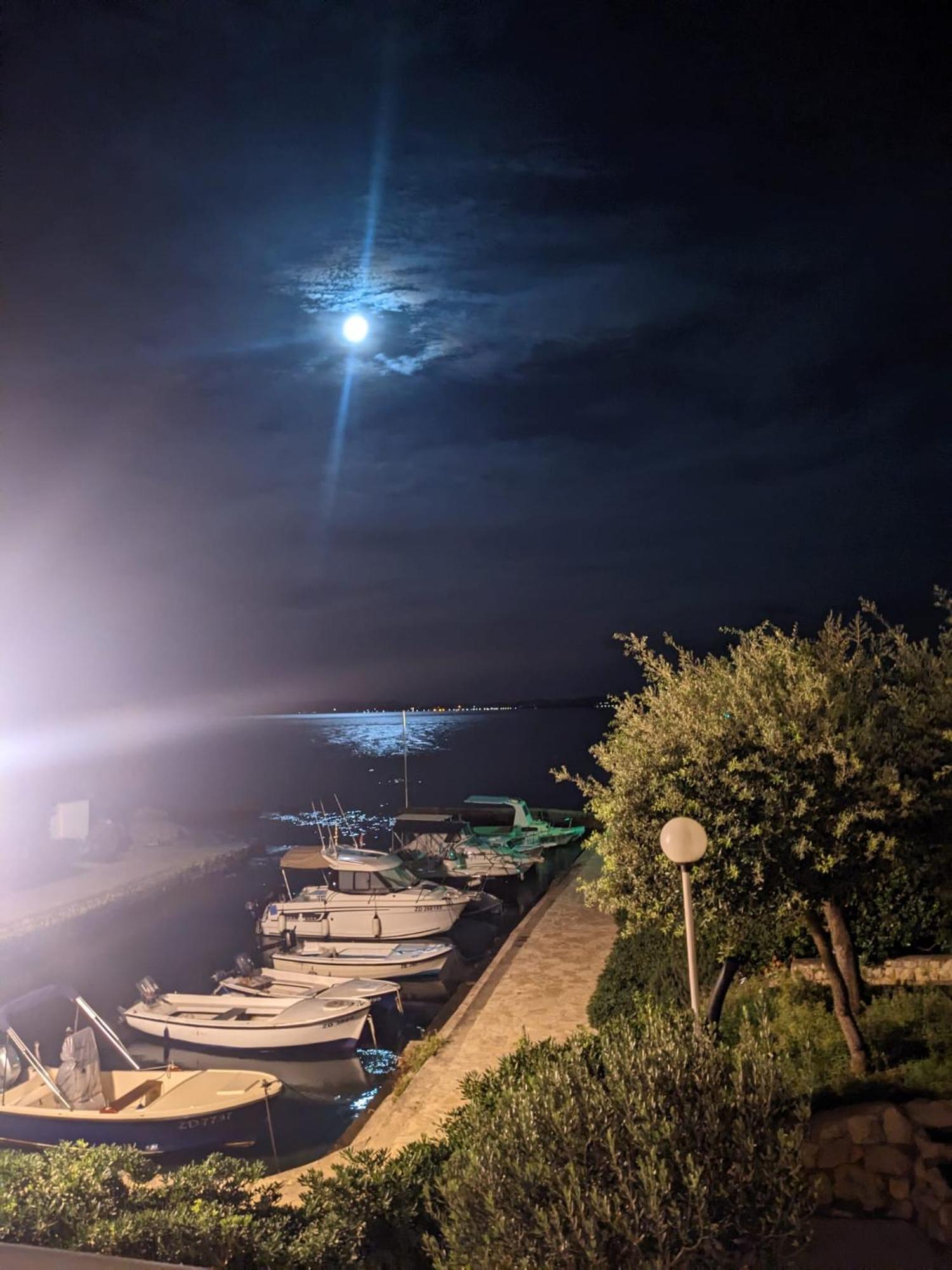 Apartmani Sollei Petrcane Buitenkant foto