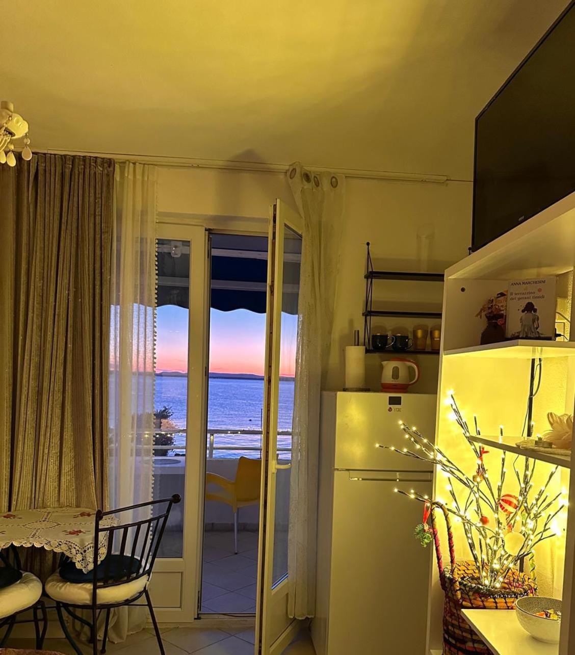 Apartmani Sollei Petrcane Buitenkant foto