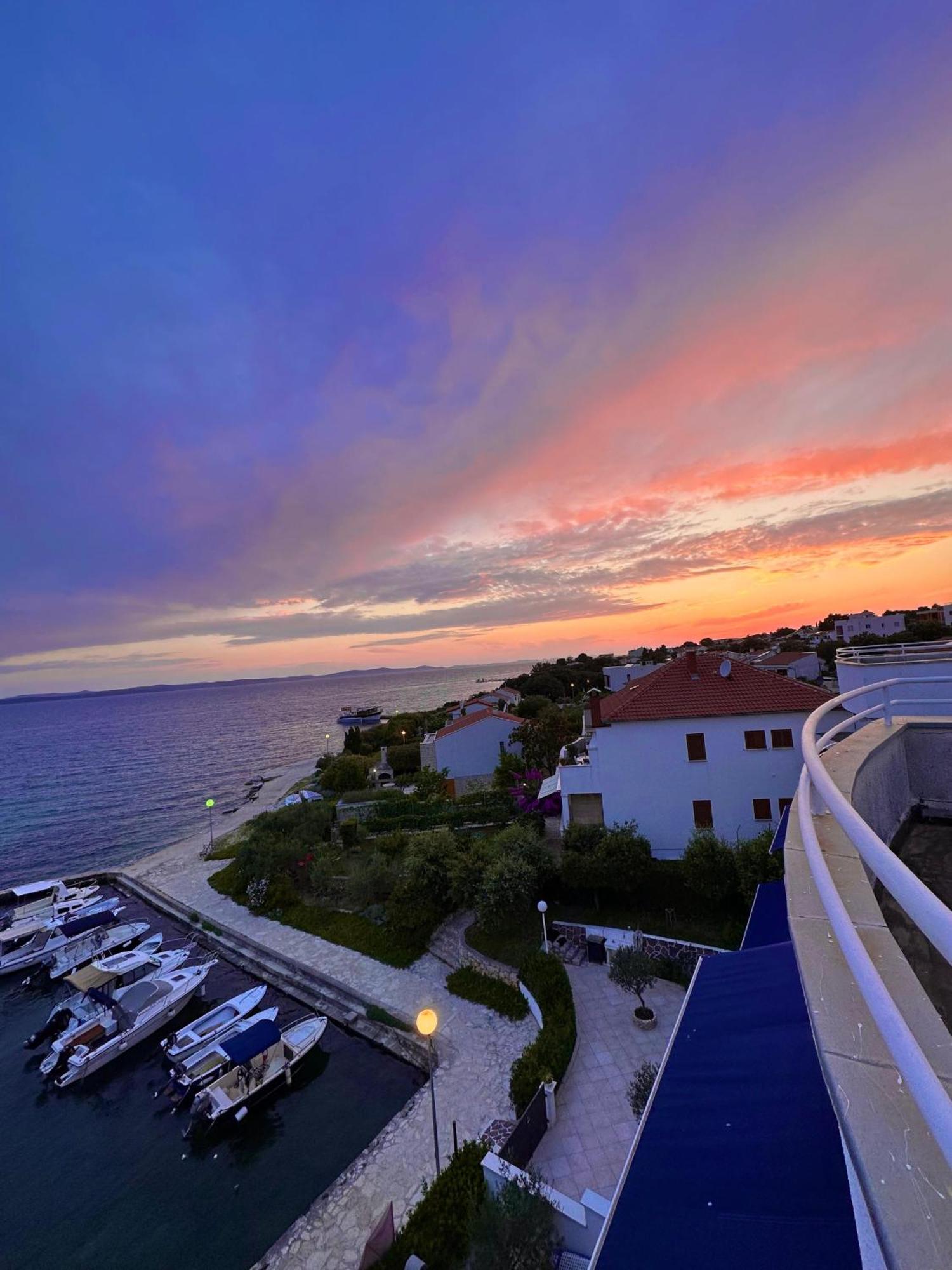 Apartmani Sollei Petrcane Buitenkant foto