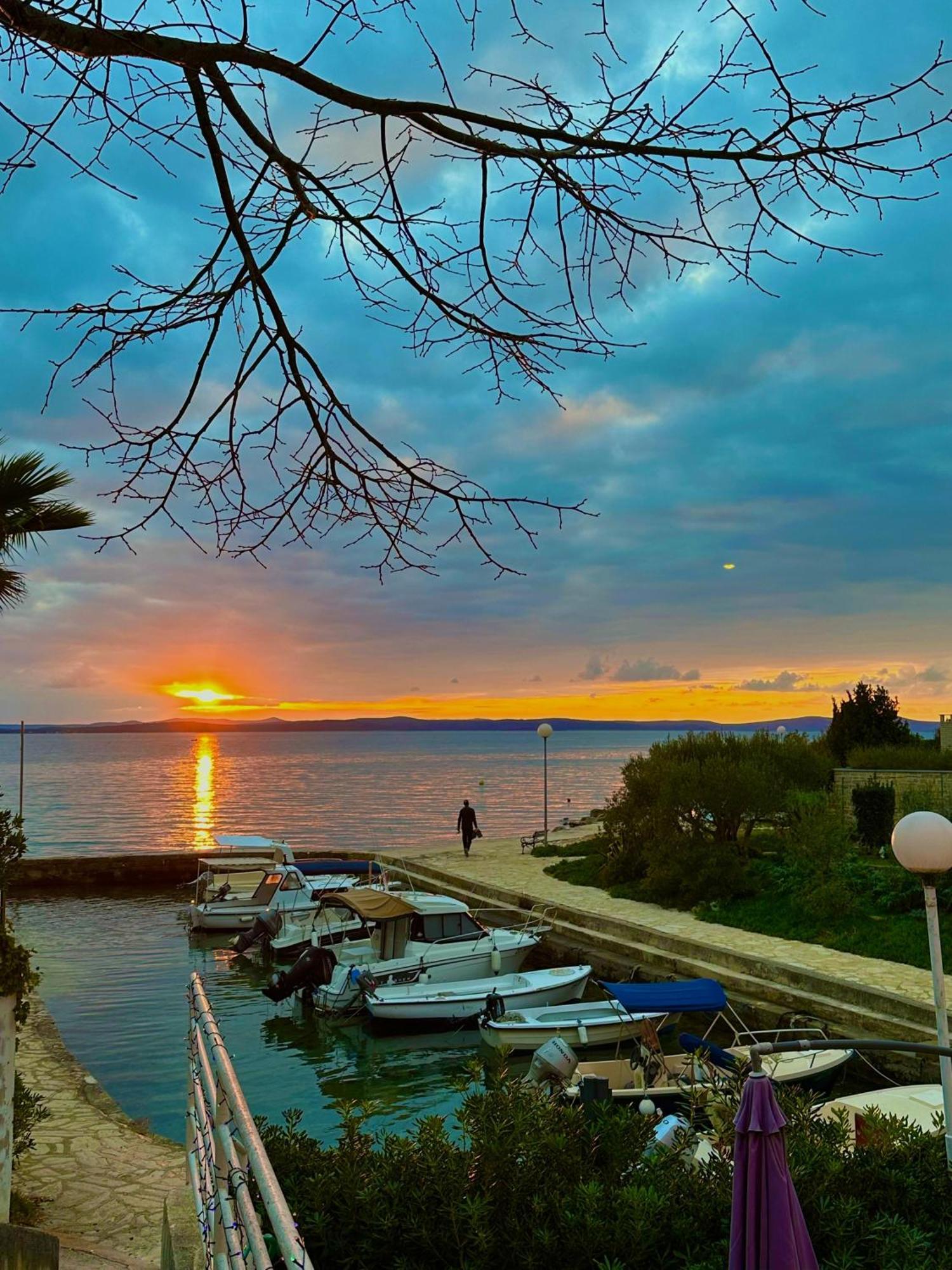 Apartmani Sollei Petrcane Buitenkant foto