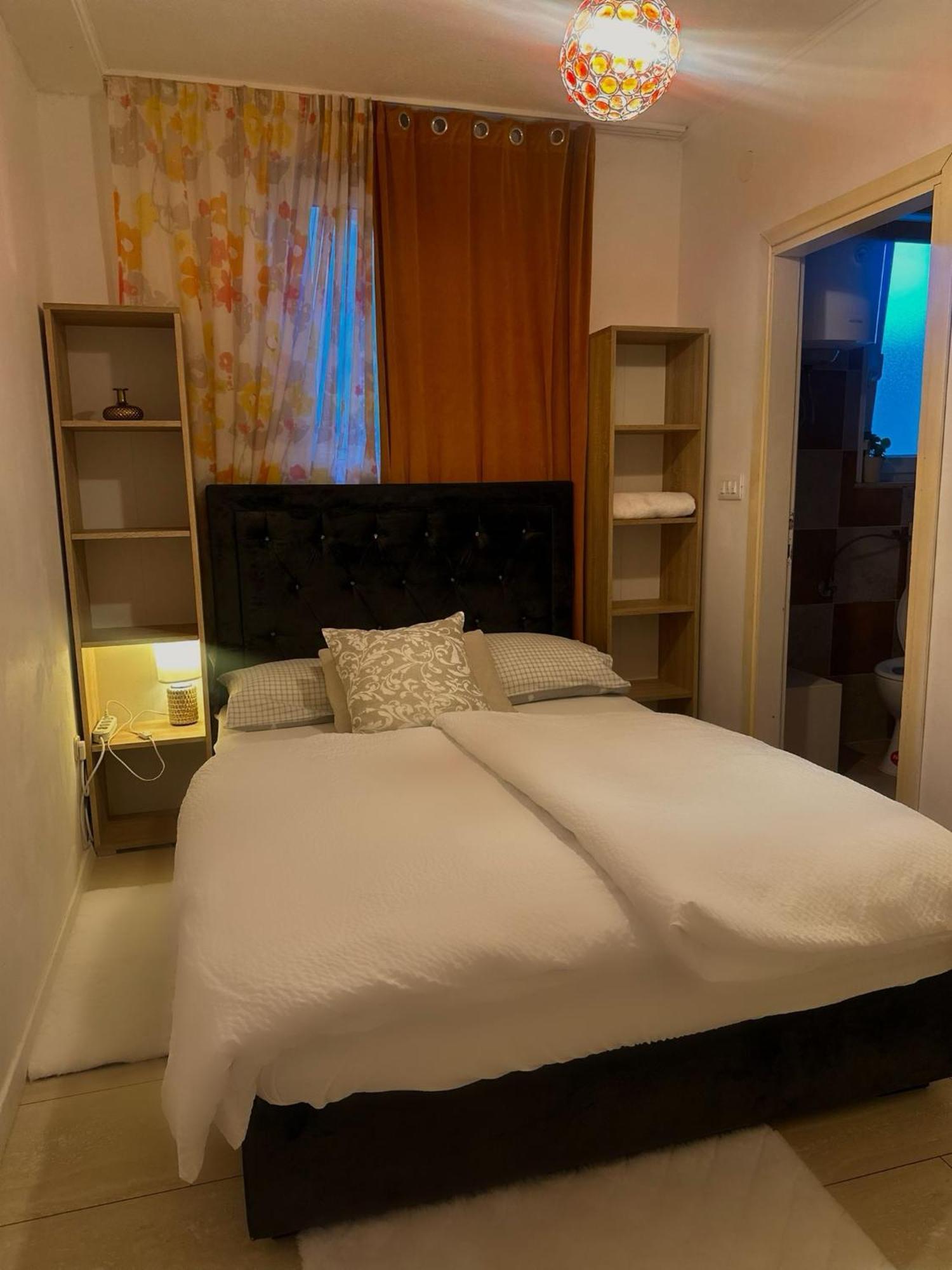 Apartmani Sollei Petrcane Buitenkant foto