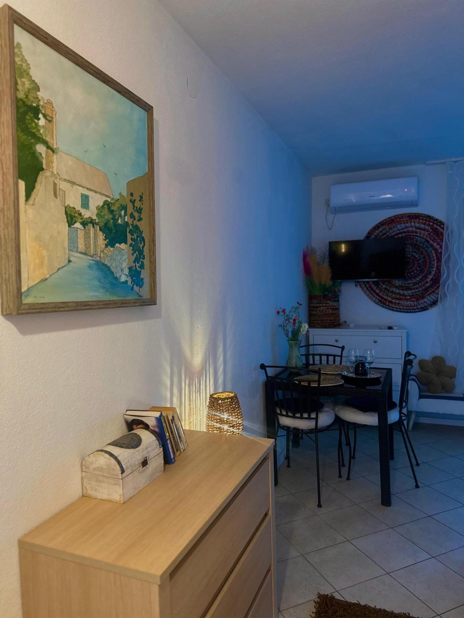 Apartmani Sollei Petrcane Buitenkant foto